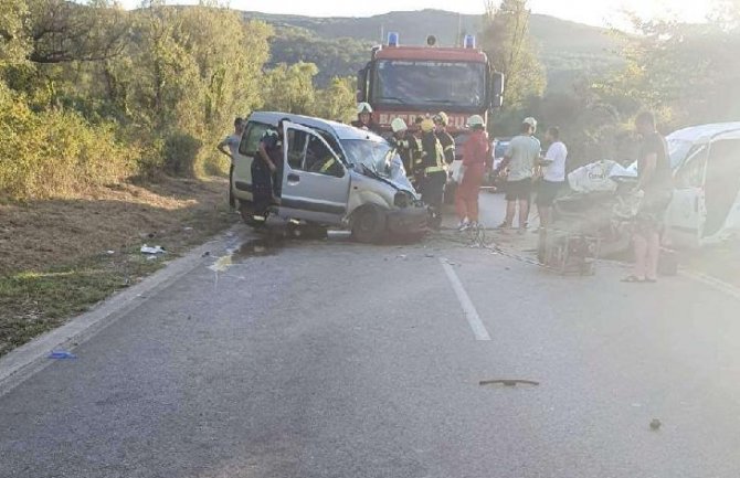 Teška saobraćajna nesreća na putu Tivat - Radovići, poginuo državljanin Turske