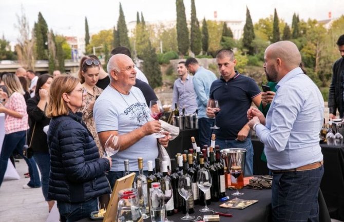Glavni grad nastavlja da podržava vinare: Održan drugi podgorički Salon vina