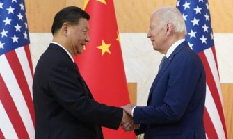 Si s Bajdenom: Kina i SAD da uzmu istoriju kao ogledalo koje će voditi budućnost