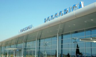 Ministarstvo kapitalnih investicija: Na podgoričkom aerodromu prekovremeni rad zbog čarter leta navijača