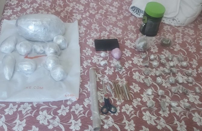 U Podgorici pronađeno 1,25 kilograma marihuane, uhapšena jedna osoba