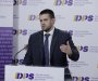 Nikolić Abazoviću: DPS služi državnom interesu, a Vama je uvijek onako kako Vučić kaže