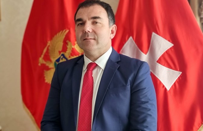 Gradonačelnik Cetinja: Stojimo na raspolaganju časnoj familiji Gardašević, stati na put kabadahijama