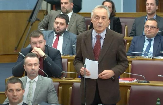 Skupština proglasila novog mandatara, Lekić: Pokušaću da budem na visini zadatka