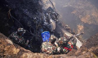 Uznemirujući snimak iz Nepala: Putnik snimio pad aviona