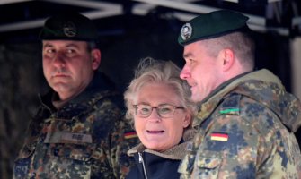 Njemačka ministarka odbrane podnijela ostavku