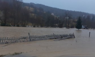 Oluja nanijela velike probleme Bijelom Polju: Službe zaštite i spašavanja noć proveli na terenu