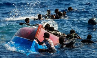 Dijete i žena su se udavili kod grčkog ostrva Lerosa, a spašena 33 migranta