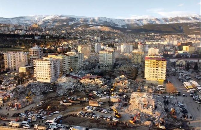 Više od 15.000 poginulih u zemljotresu; Erdogan priznao grešku zbog sporog rada spasilačkih službi