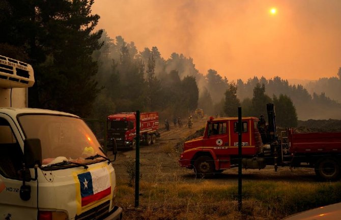 Čile: Najmanje 24 osobe poginule u šumskom požaru, zahvaćeno 300.000 hektara