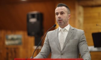 Bogdanović upozorava Spajića da ne krši zakon i da ne pravi 