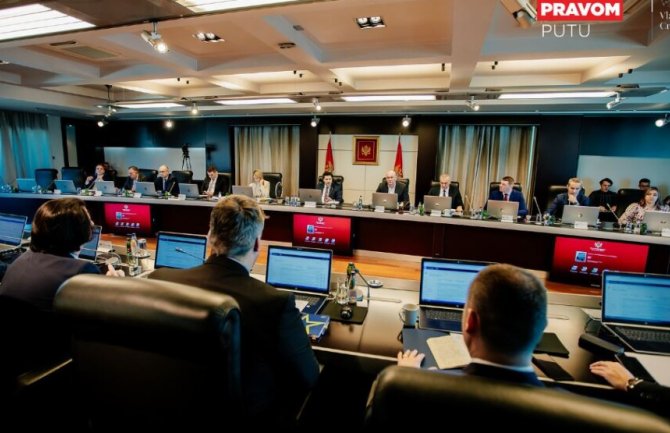 Vlada: Tužilaštvo preispita zakonitost emisije obveznica, Spajić na račun CBCG fiktivno prenio 3,5 miliona eura