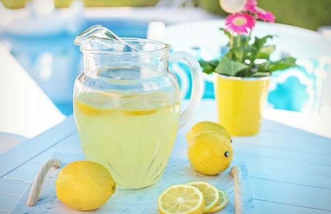Stručnjaci kažu: Limunada korisna za zdravlje, ali budite i oprezni