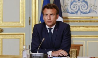 Makron poslao zabrinjavajuće poruke: Francuski ambasador u Nigeru je doslovno talac