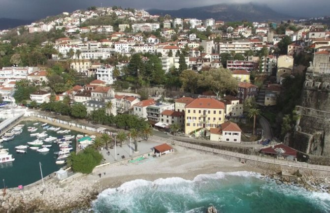 U Herceg Novom izmjerena najveća temperatura crnogorskog Jadrana od osamdesetih