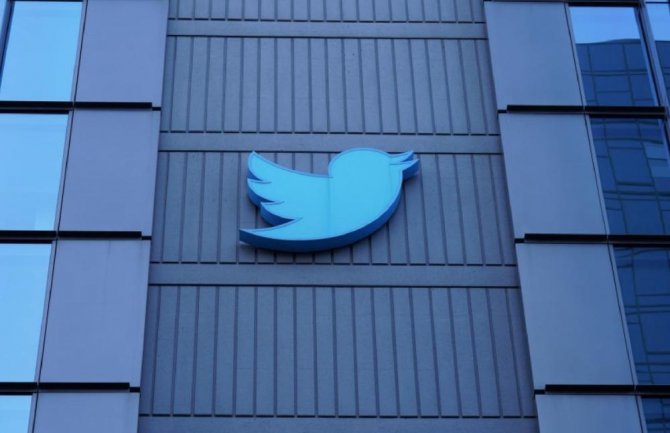 Predstavljen novi logo za Tviter: Plavu pticu uskoro mijenja slovo X