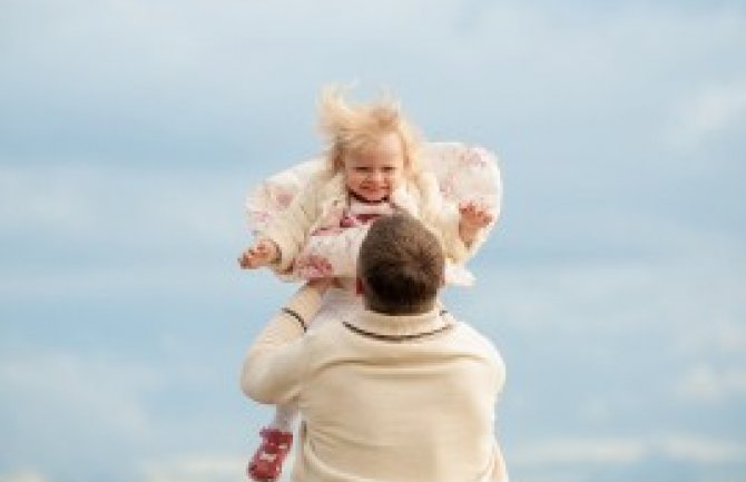 Istraživanje: Muškarci koji imaju kćeri žive duže