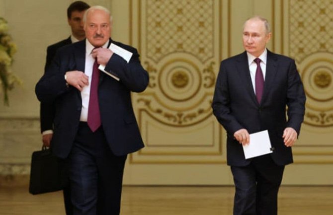 Lukašenko: Počelo prebacivanje nuklearnog oružja iz Rusije