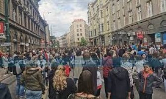 Hiljade ljudi na protestu u Sarajevu povodom pogibije mlade doktorice 