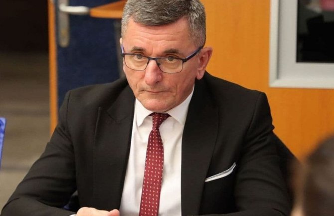 Radulović: Može biti sporna odluka DIK-a o konačnim rezultatima zbog činjenice da je na jednom biralištu poništeno glasanje a tu izbori nijesu ponovljeni