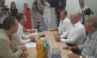 Joković nakon sastanka sa Spajićem: Važno je da Vlada bude što šira da bi bila što stabilnija