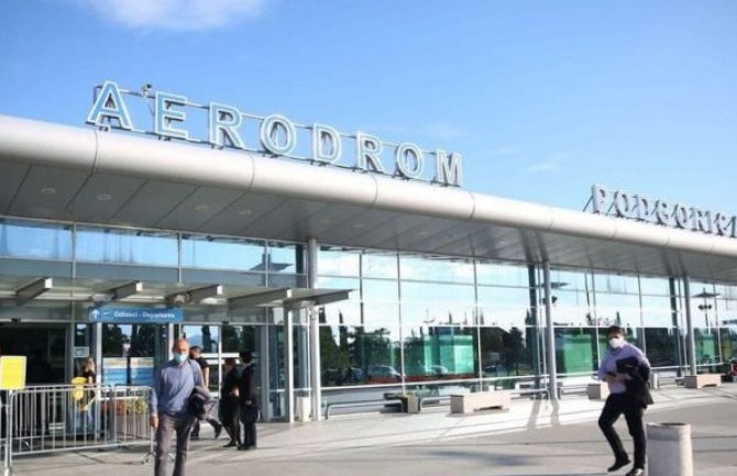 Aerodromi Crne Gore raskidaju ugovore sa Rojal i Halo taksijem