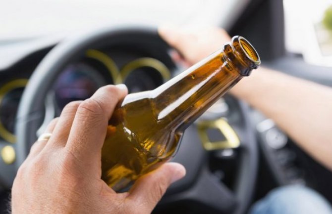 Mojkovačka policija uhapsila vozača: Vozio sa 2,26 promila alkohola