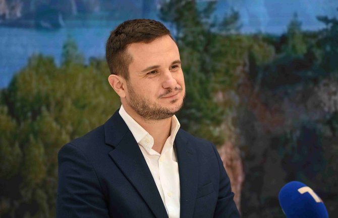 Zenović: Jučerašnji sastanak Milatovića i Spajića pokazuje homogenost PES-a