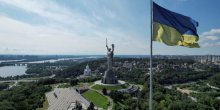 Uklanjaju se Sovjetski simboli sa spomenika “Majka otadžbina“ u Kijevu
