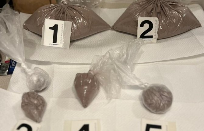 Akcija Štek: Zaplijenjeno preko kilogram heroina vrijednosti oko 25.000 eura, uhapšen osumnjičeni