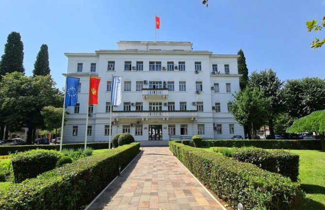 Tri ministra podnijeli ostavke na odborničke funkcije u Glavnom gradu