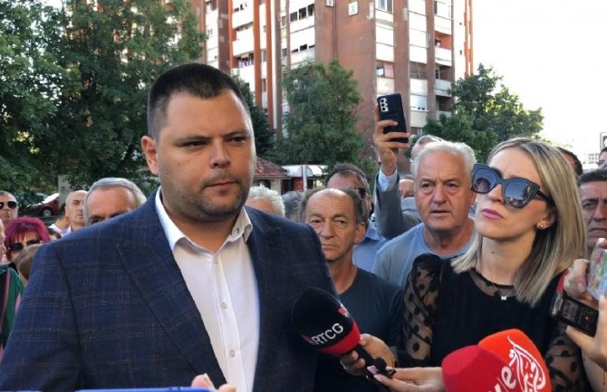 Odloženo Saslušanje Kovačevića za krivično djelo povreda ugleda Crne Gore