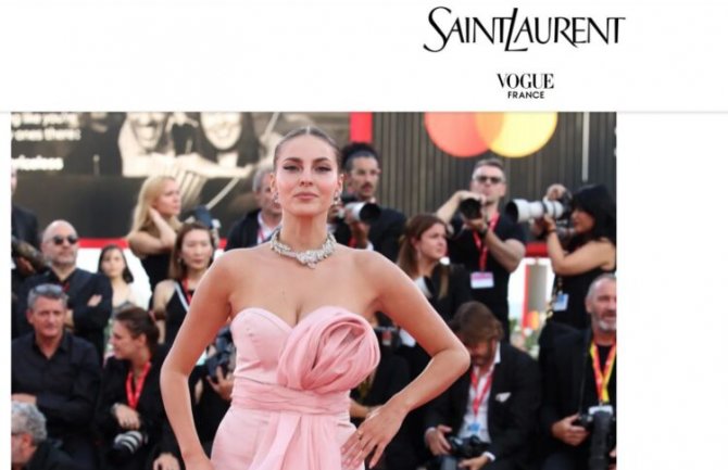 Francuski Vogue uvrstio Džejlu Ramović među najbolje odjevene u Veneciji