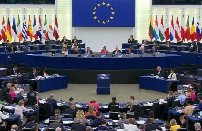 Usvojena odluka: Veći broj poslanika u Evropskom parlamentu