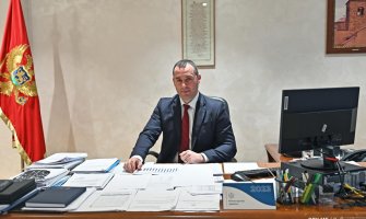 Šćekić reagovao na izjavu Đeljošaja: Zahtjev za odlaganje popisa je izazivanje nepotrebnih tenzija