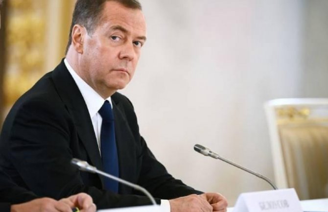 Medvedev: Spremni smo za sukob sa NATO