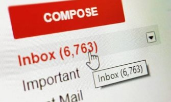 Stiže nova opcija - Gmail će vam omogućiti da na mejlove reagujete emotikonima