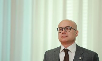 Vučević: Izbori 17. decembra nisu izbori za mandate, već za opstanak države