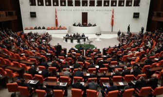 Turski parlament nakon višesatne debate odložio glasanje o ulasku Švedske u NATO