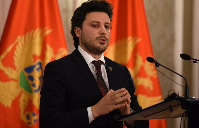 Abazović: Ako Mandić ne želi da Parlament postoji, neka kaže