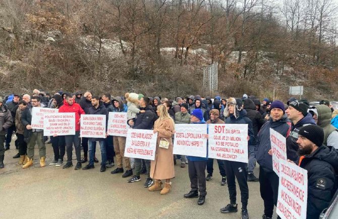 Blokade na putu Berane - Bijelo Polje: Vlada da promijeni odnos prema Beranama