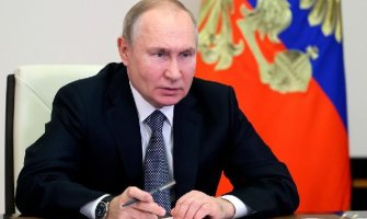 Tri Putinova novinara umrla za manje od mjesec dana