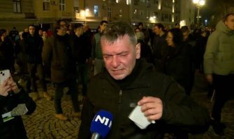 Aleksandar Jovanović Ćuta: Nema razilaženja večeras, ovo jedino otpor građana može da riješi