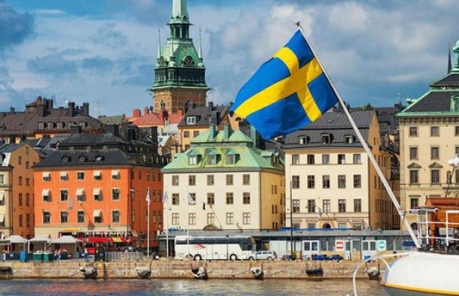 Nakon upozorenja da u Švedskoj može početi rat, mladi “preplavili” liniju za pomoć