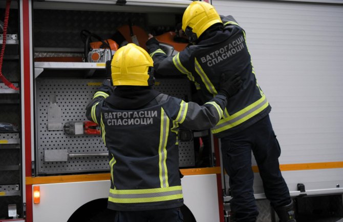 Požar u centru Beograda: Gorela kutija sa cijevima za grijanje u zgradi