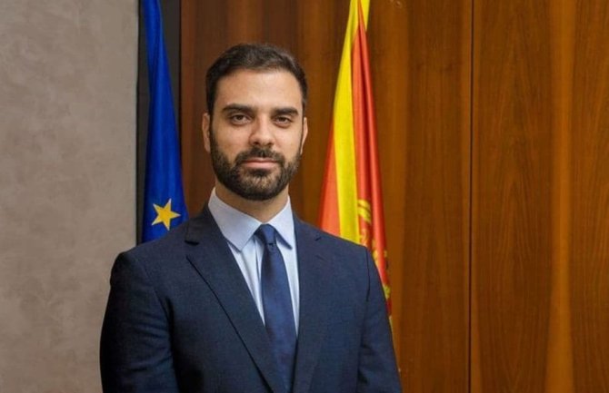 Filip Radulović zabranio isplatu bonusa upravi Barske plovidbe