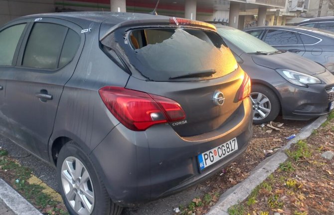 Podgorica: Fizički obračun, pa pucnjava, oštećeno vozilo u vlasništvu države