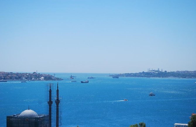 Teretni brod potonuo južno od Istanbula, šest osoba nestalo