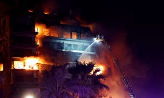 Lokalne vlasti: U požaru koji je zahvatio stambenu zgradu u Valensiji poginule najmanje četiri osobe