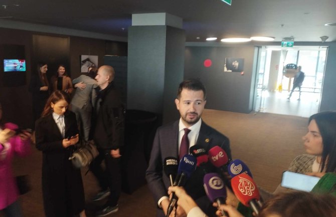 Milatović: Moja ostavka ne treba da opterećuje javnost, obavijestiću ako se odlučim na drugačije političko djelovanje